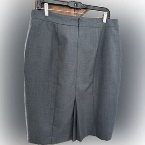 Ann Taylor  Fine wool blend  skirt Size 14 Office 
Business Formal Professional